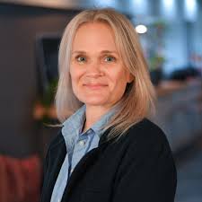 Cheryl Laws's Instagram, Twitter & Facebook