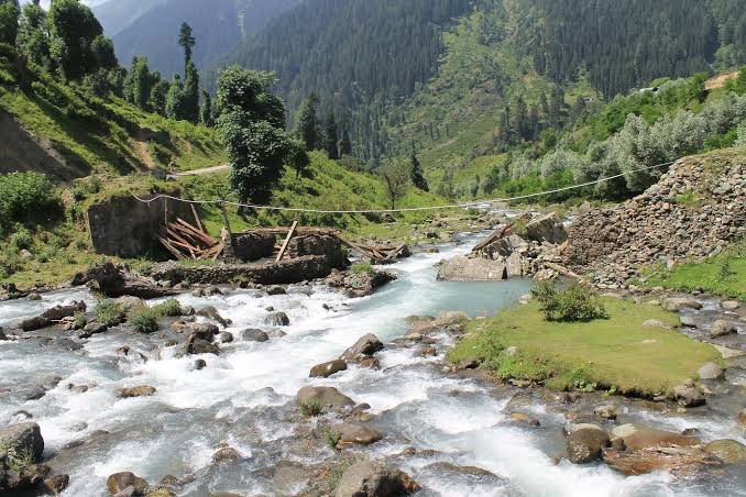 Pahalgam Lidder River Kashmir