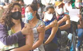Y si se trata de mayores de 29 años, son 321.797 las personas vacunadas con al menos una dosis, el 90% de la población objetivo de la provincia de esas edades. C8dojmaiwo54ym