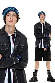 Finde diesen pin und vieles mehr auf makeup&+ von michel espinoza. Versace Jeans Couture Fall Winter 2021 Menswear Collection