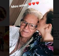 Pai de Ticiane Pinheiro passa por cirurgia para retirada de tumor