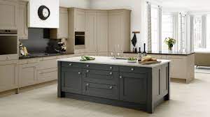 A range of fashionable sheraton kitchens with smooth, matt doors available in six colours, shown here in ivory and cashmere. Http Www Mackintoshkitchens Co Uk Kitchens Manor House Painted Shaker Shaker Style Kitchen Cabinets Kitchen Cabinet Styles Kitchen Design