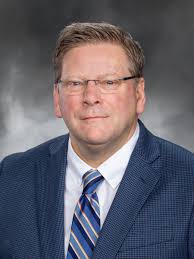 Mike Chapman's Instagram, Twitter & Facebook