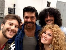 Chi far lo possa, tralignando, scuro. Grande Successo Per Chi M Ha Visto Su Rai 1 Tra Le Comparse Due Bitontini Cultura E Spettacolo Una Finestra Sempre Aperta Su Bitonto Dabitonto