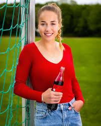 View giulia gwinn profile on yahoo sports. Giulia Gwinn Facebook