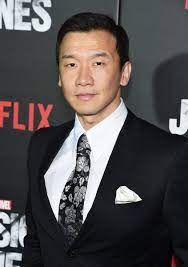 Han is best known for his work in masters of the sea which is singapore television's first foray into english language drama, soldier xuan in 3 needles. Chin Han Biography Height Life Story Super Stars Bio