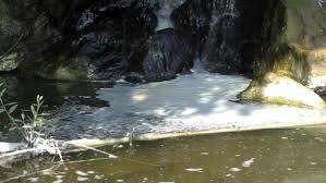Quì si può vedere il fiume panaro con pochissima acqua per la recente siccità. Il Fiume Panaro E Inquinato Nel Mirino Lo Scarico Della Ditta Far Pro
