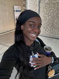 Hey everyone! 36, live in northern NJ, graduated medical school and  currently working in pharma research. Love nerdy stuff, staying active,  hanging with my friends and causing trouble with my neice and