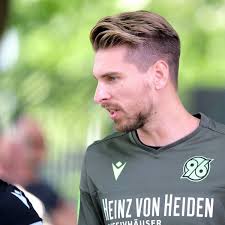 There are 1 other versions of kalajdžić in fifa 21, check them out. Anpfiff In Der 2 Liga Vier Favoriten Wollen Den Aufstieg Fussball Lz De