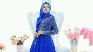 .terbaru desain baju jubah sasirangan foto photograph below, is section of desain baju jubah sasirangan foto article which is classed as within trend and published at october 19, 2020. Dinda Akan Kenakan Baju Sasirangan Ala Cinderella Metro Banjar