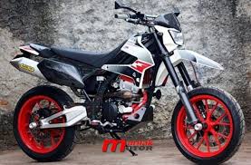 Honda crf150l merupakan motor dual purpose. Modifikasi Klx Supermoto Sepeda Motor Motor Kawasaki Sepeda
