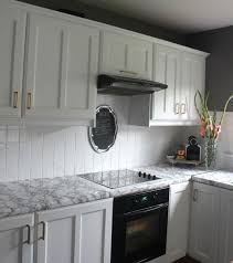 Lifeandessie 5 Simple Ways To Make Your Rental Awesome Lifeandessie In 2020 Diy Kitchen Countertops Rental Kitchen Diy Countertops