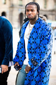 Learn about pop smoke's net worth, height, wife, girlfriend and kids. Rapper Pop Smoke Shot And Killed In Apparent Home Invasion Robbery