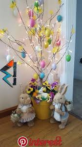 Pin By Claudia On Easter In 2020 Diy Easter Decorations Easter Tree Decorations Easter Centerpieces