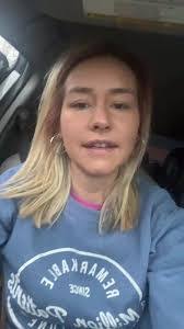 Sarah Wine's Instagram, Twitter & Facebook