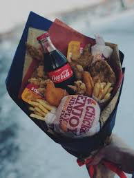 Hài không đỡ nổi cười không nhặt được mồm với thánh mua quà 14 2 valentine và tặng quà vợ 8 3. Nhin Nhá»¯ng Mon Qua Valentine Ä'á»™c Láº¡ Nay Má»›i Hiá»ƒu Vi Sao NgÆ°á»i Ta Noi Con Ä'Æ°á»ng Ngáº¯n Nháº¥t Ä'áº¿n Trai Tim Nhau La Thong Qua Bao Tá»­