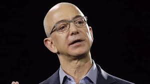 Jeff bezos ретвитнул(а) the wall street journal. A Day In The Life Of Jeff Bezos