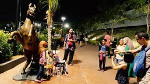Menariknya taman rekreasi 99 wonderland park ini tampil dengan tarikan yang unik dimana boleh dikatakan sangat bertepatan dengan namanya. 99 Wonderland Park Selayang Youtube