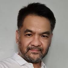 Cary Santos's Instagram, Twitter & Facebook