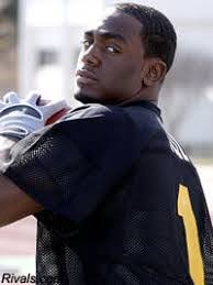 Dorian Bell's Instagram, Twitter & Facebook