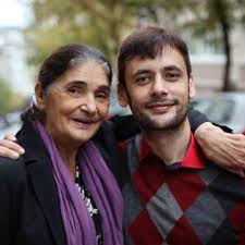 These Pakistani Celebrities Have Foreign Parents [Pictures] - Lens