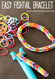 Have you seen these rubber band bracelets yet? How To Make A Triple Fishtail Rubber Band Bracelet Hoosier Homemade