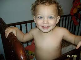 Don't turn away from this photo—these angel wings will bring you good  fortune.