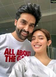 Cat & parrot friendship❤️