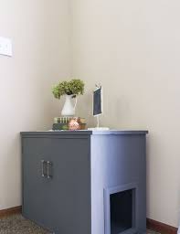 Lidded, plastic container deep enough for your cat to stand in without touching the lid. 44 Cool Ways To Hide A Cat Litter Box Digsdigs