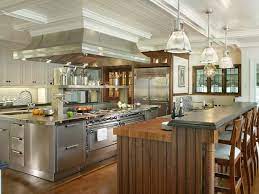 Chef S Dream Kitchen Peter Salerno Kitchens Pro Galleries Hgtv Remodels Kitchen Design Styles Kitchen Designs Layout Gourmet Kitchen Design