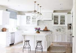 Traditional tuscan kitchen makeover hgtv travertine granite and. Kitchen Reno Transform A Tuscan Kitchen Into A Bright White Kitchen Home Bunch Interior Design Ideas