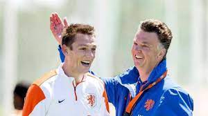 Nederland ˈneːdərˌlɑnt ( nghe)) là một quốc gia tại tây âu. Ha Lan Chá»'t Ä'á»™i Hinh Dá»± World Cup 2014 Vnexpress Thá»ƒ Thao
