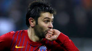 FOTO Doamna Rusescu intoarce toate privirile! Sotia lui Raul s-a imbracat  intr-o rochita scurta si