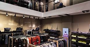 Stone Island Store Schuttershofstraat 8 2000 Antwerpen Ph 32 03 2969048 Www Stoneisland Com