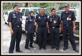 Polis menerima laporan kecurian 23 ekor lembu menggunakan senapang patah yang dilaporkan hilang pada 16 mei dan 24 jun lalu. Polis Bantuan In English