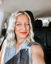 WE'RE GETTING MARRIED!!! 💍👰🏼‍♀️🥂 I was really starting to think I was  going to have to propose to him, so THANK GOD that wasn't the case. I  cannot wait to step into