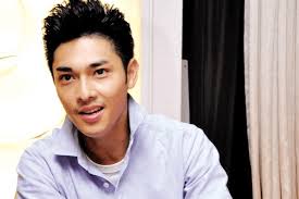 恭喜！TVB男星关楚耀网红女友晒钻戒婚纱，拍拖三年疑好事近_Joann