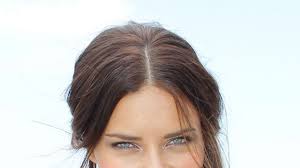 Also, red lip with light makeup style is totally perfect with her dark hair and blue eyes. The Impossible Has Occurred Adriana Lima Has Made Me Crave Frosty White Eyeshadow Glamour