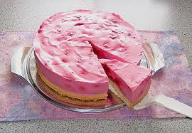 Um auch die oberste schicht schön zu gestalten, verzierst du alle kekse noch mit jeweils einem tupfen sahne und einer frischen himbeere, bevor du den kuchen in stücke schneidest. Himbeer Sahne Torte Von Kraeppel Chefkoch Rezept Himbeer Sahne Torte Kuchen Und Torten Kuchen Und Torten Rezepte