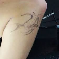As of late, korean tattoo artists have been taking the tattoo industry by storm. Netizens Analyze Twice Chaeyoung S Tattoos Following Rumors She Is Dating Her Tattoo Artist Kpophit Kpop Hit