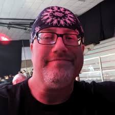 Darius Queen (@Queentooeasy)