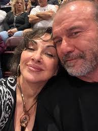 Laura Embree's Instagram, Twitter & Facebook