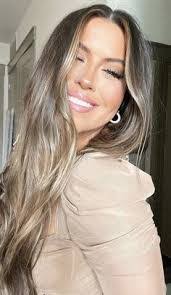 Allison Dees's Instagram, Twitter & Facebook