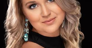 Miss Great River Anna Masengarb