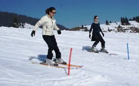 Skiing improves strength, flexibility and balance, and it is your abdominal muscles (your core) get a good workout whenever you ski. Winter Sport Programme Munich Earth Skience School
