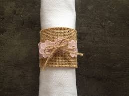 Rond De Serviette En Toile De Jute Et Dentelle Pour Un Mariage Champetre Rond De Serviette Mariage Champetre Toile De Jute