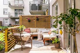 These railings can be painted or stained and then sealed. 19 Most Fabulous Privacy Screen For Deck Railing Ideas You Must Look Jimenezphoto