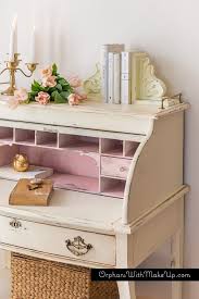 A Touch Of Pink Vintage Furniture Makeover Furniture Makeover Chic Furniture