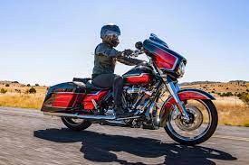 2021 Harley Davidson Cvo Street Glide First Look 5 Fast Facts Photos