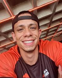 Davi Reis (@itsdavireis) • Instagram photos and videos